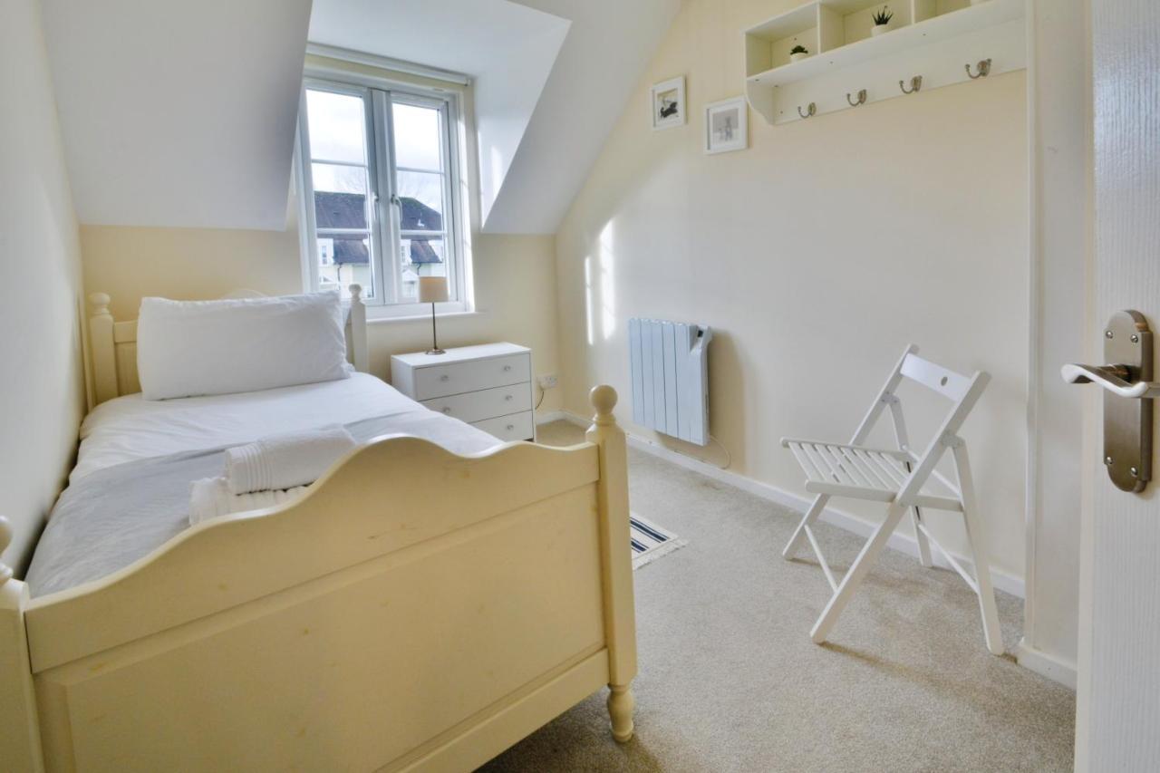 Nyhavn Lakeside Cottage サイレンセスター エクステリア 写真